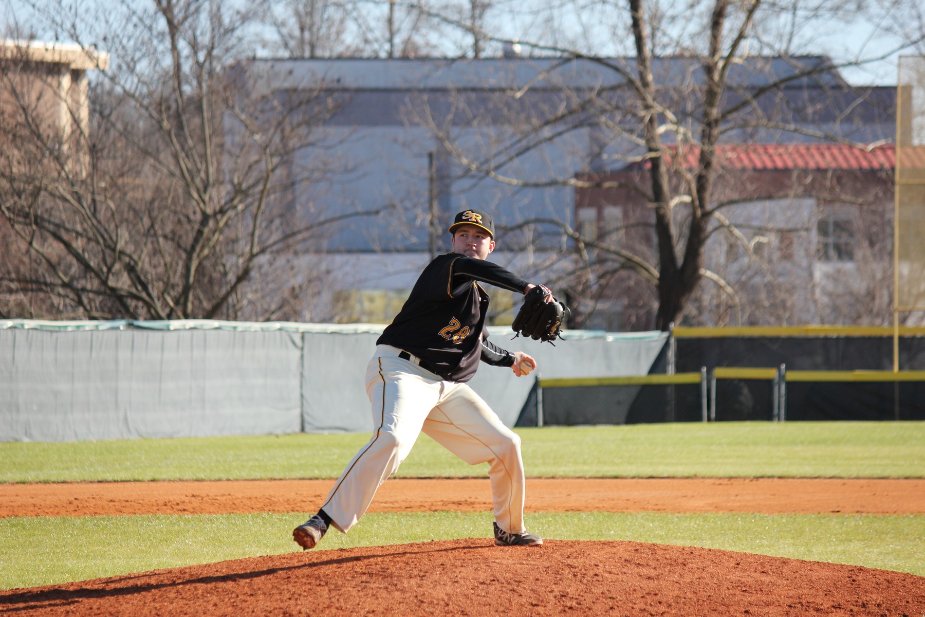 Extra-inning victory lifts Raiders to sweep