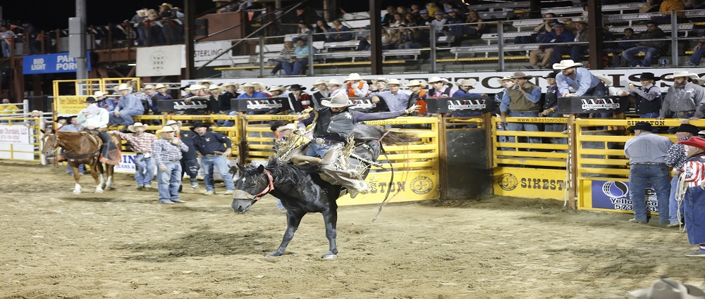 Raiders take eighth at own rodeo in Sikeston
