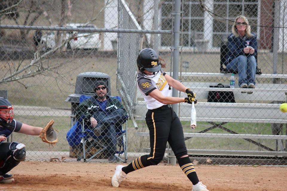 Pingel gets closer to school home run record in sweep over St. Louis CC