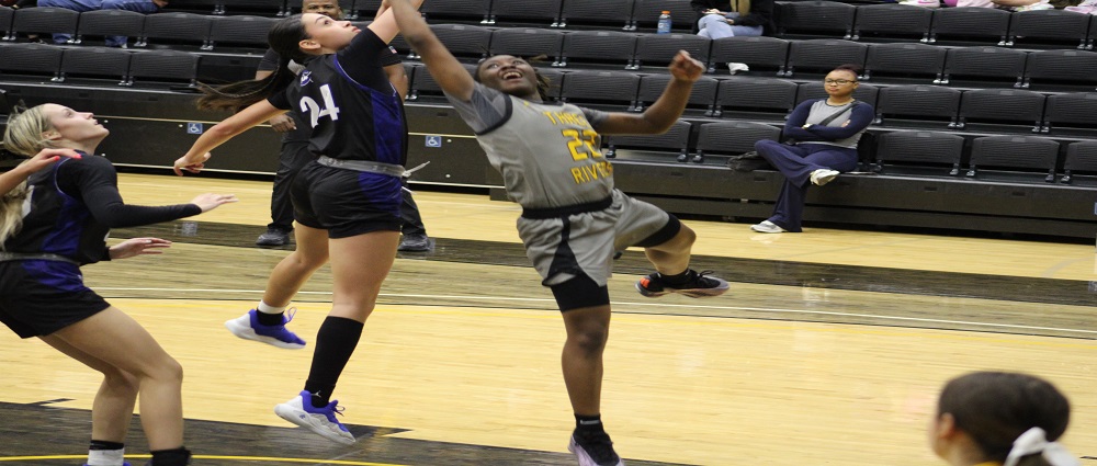 Lady Raiders roll to 25th win