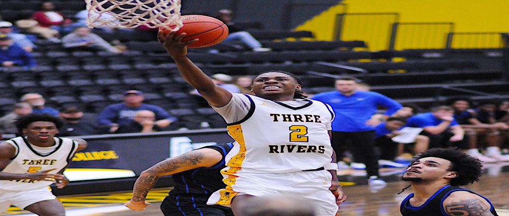Raiders off to 2-0 start in region play