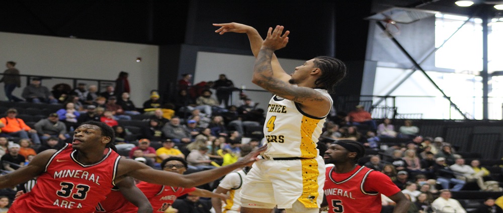 Cold shooting ices Raiders against Cardinals