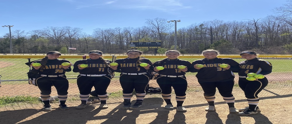 Lady Raiders belt 12 home runs in sweep of Metropolitan Community College