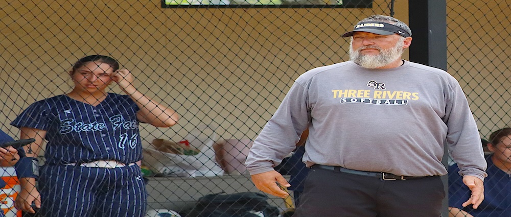 Null gets career win No. 350, Walker wins Region XVI POY