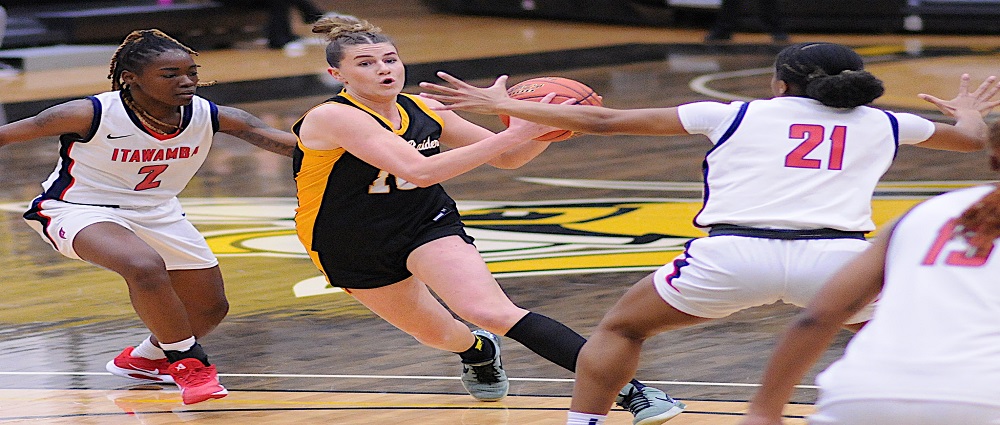 Lady Raiders win close battle over Itawamba, 60-56